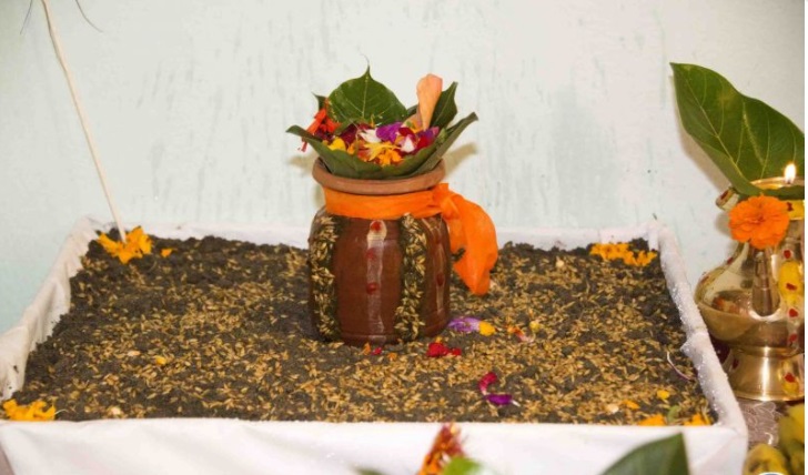 बडादशैं आजबाट सुरु , घर घरमा  घटस्थापना गरिदै