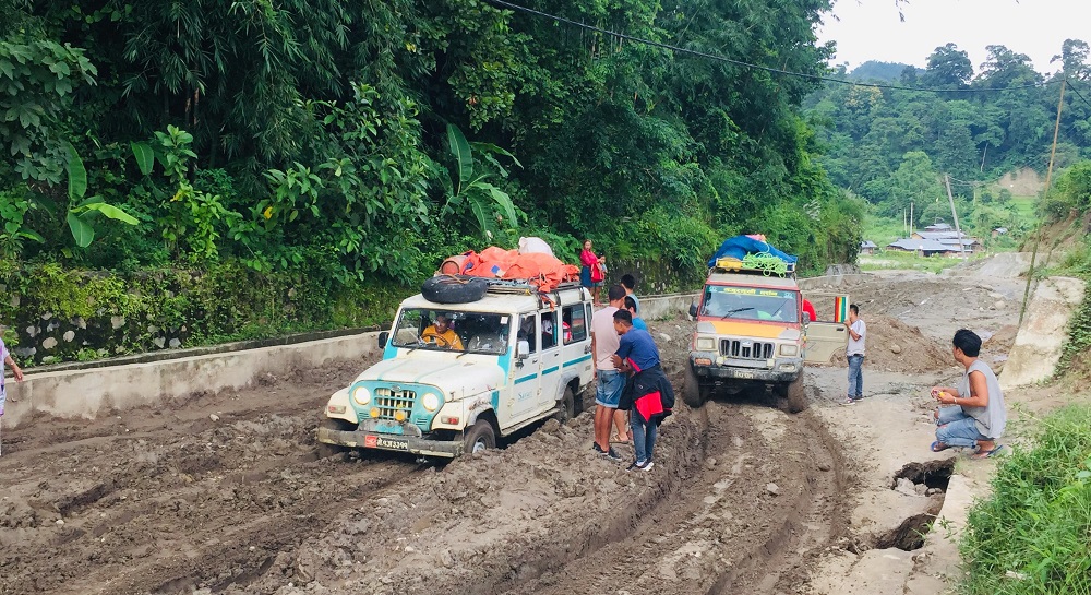 सुहाङले जिते कालोपत्र नबन्न सक्छ दमक-चिसोपानी सडक