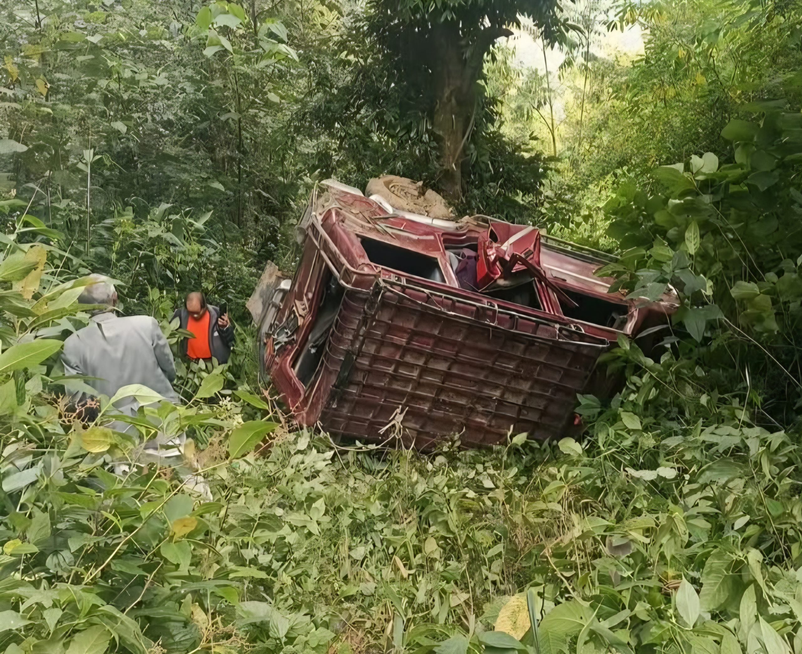 माङ्सेबुङमा बोलेरो दुर्घटना, पाँच जना घाइते